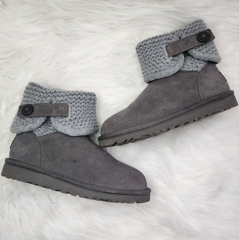 UGG grey knit and suede kids boots size- 2